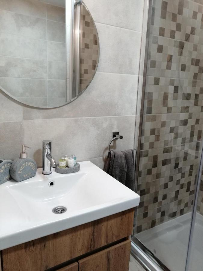 Apartman Zi-Zo Apartment Vrsac Bagian luar foto